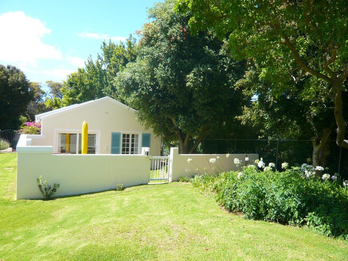 Le Petit Poucet Hotel Kaapstad Buitenkant foto