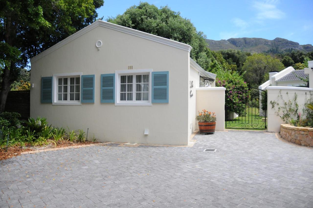 Le Petit Poucet Hotel Kaapstad Buitenkant foto