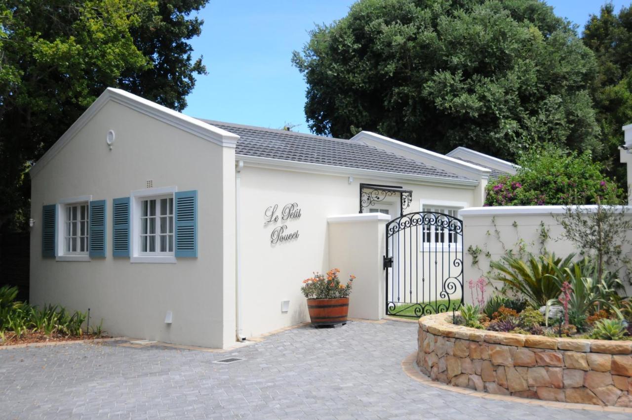 Le Petit Poucet Hotel Kaapstad Buitenkant foto